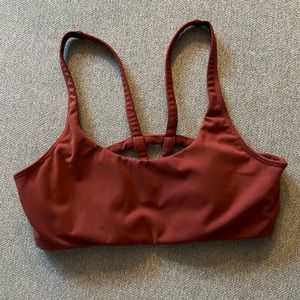 Vuori Yosemite Sports Bra. Color: Spice. Size small. Worn once.